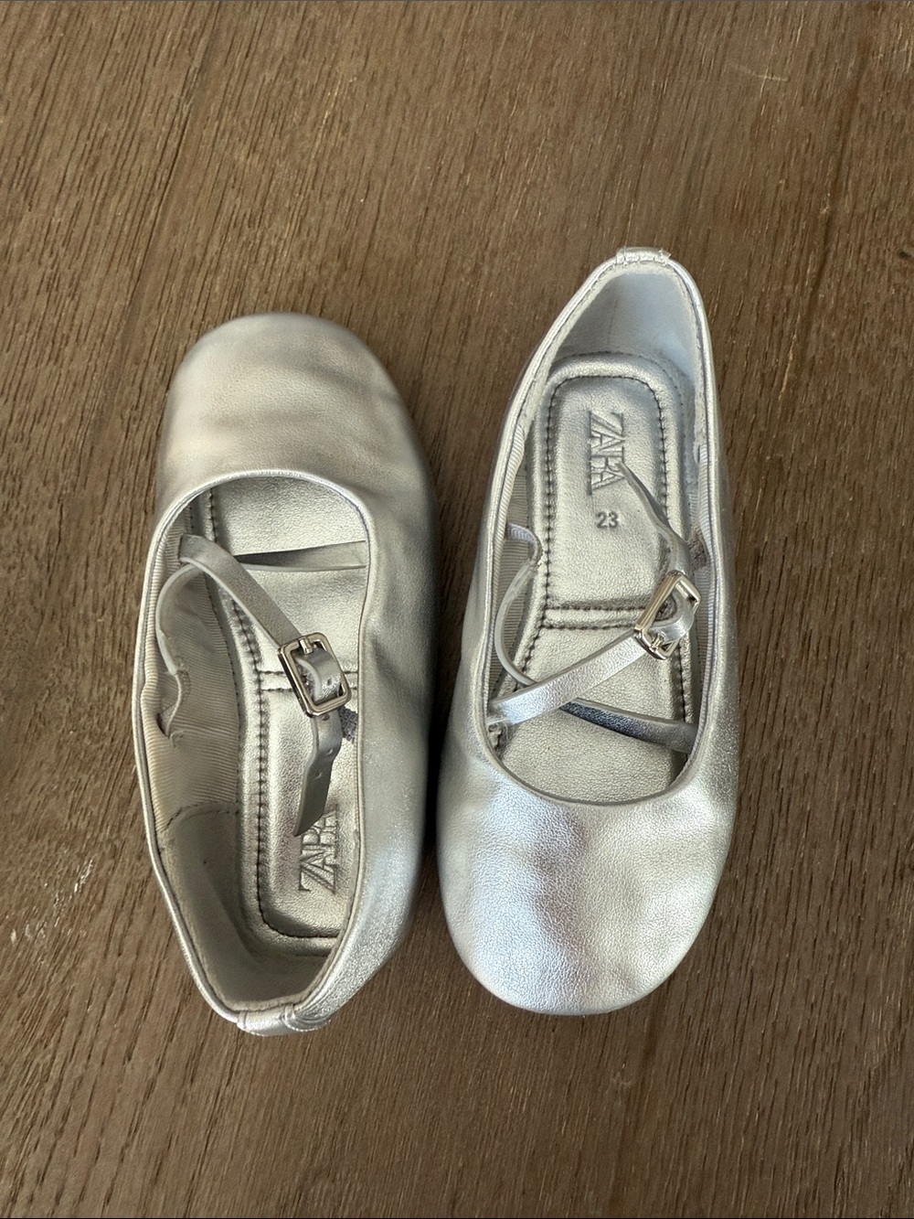 Zara Girls' Metallic Silver Mary Jane Flats